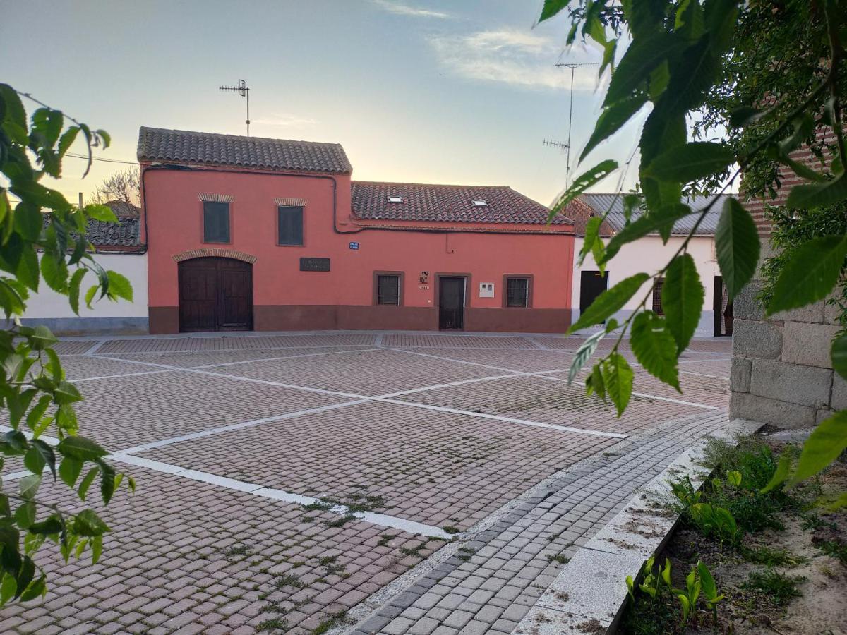 Ideal grupos en Avila El Rincón de la Moraña Hostal Fuente el Sauz Exterior foto